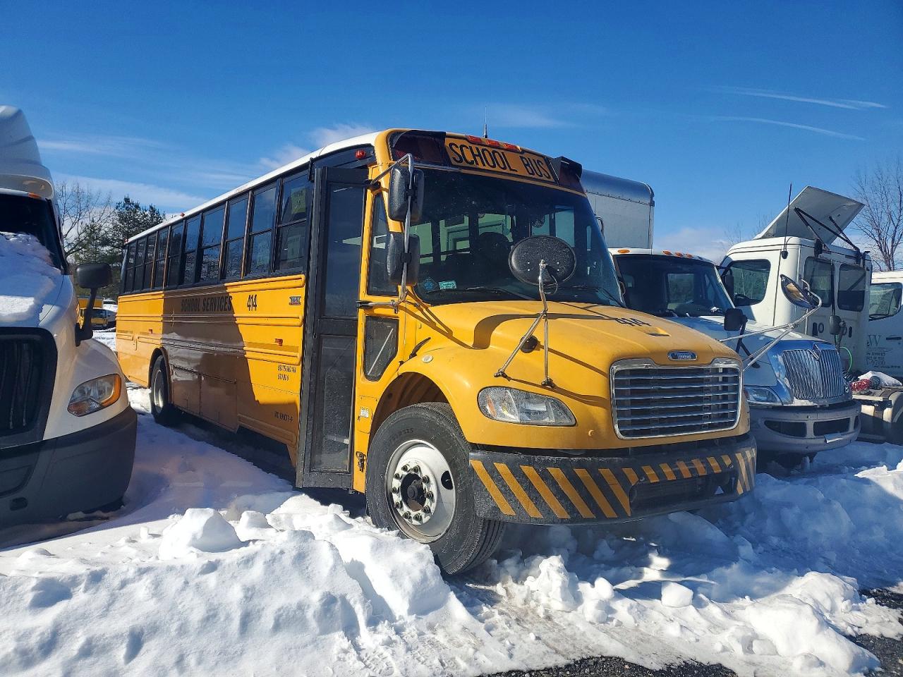 Salvage Freightliner Saf-t-line Image