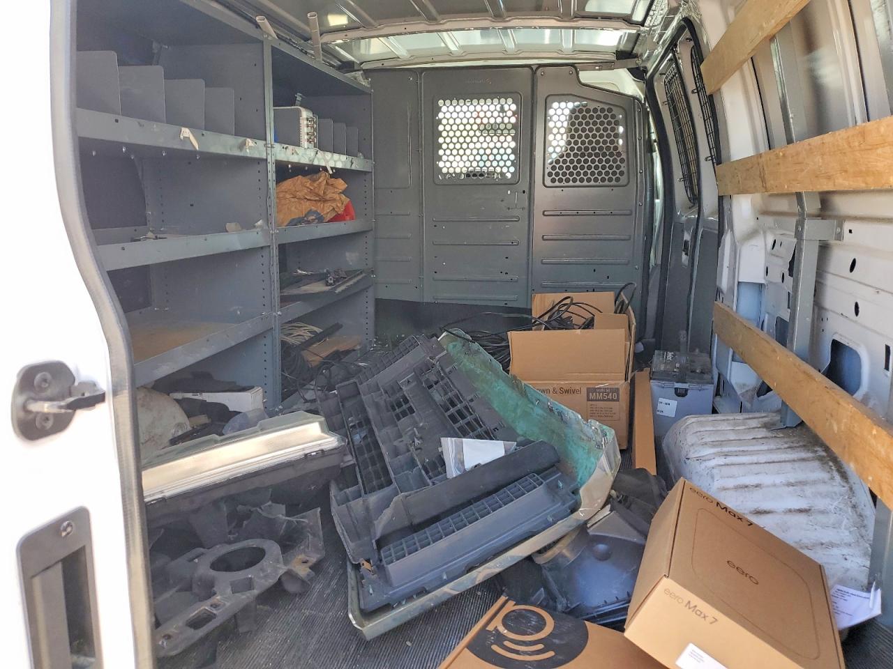 Ford Econoline E250 Van