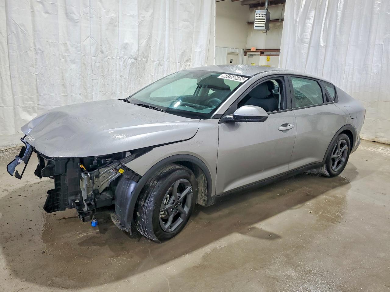 Salvage Kia K4 Image