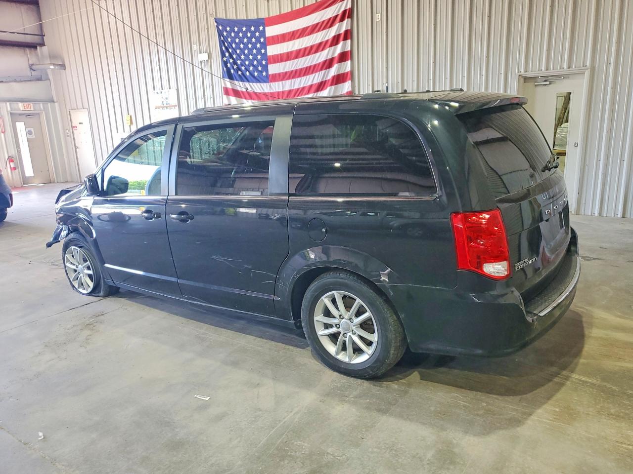 Dodge Caravan Sxt