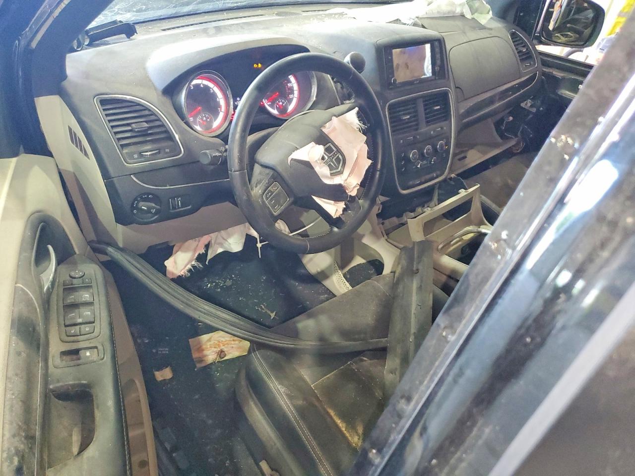 Dodge Caravan Sxt