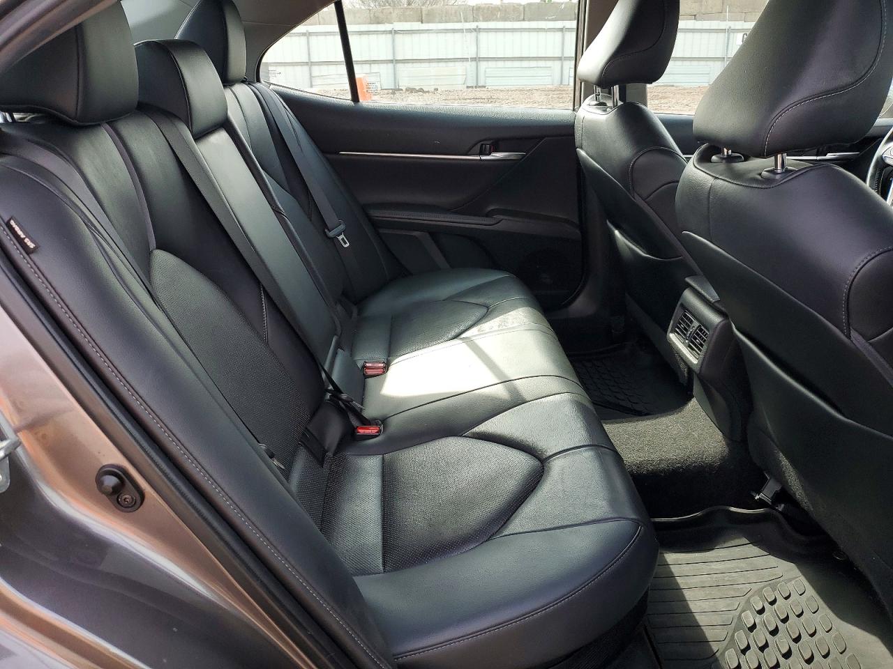 Toyota Camry Xle