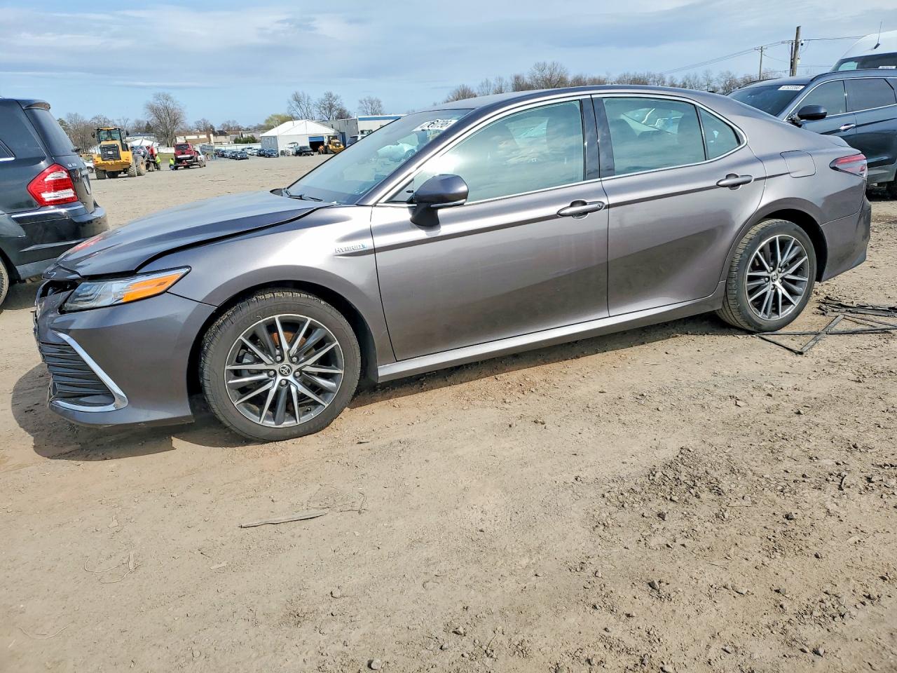 Salvage Toyota Camry Image
