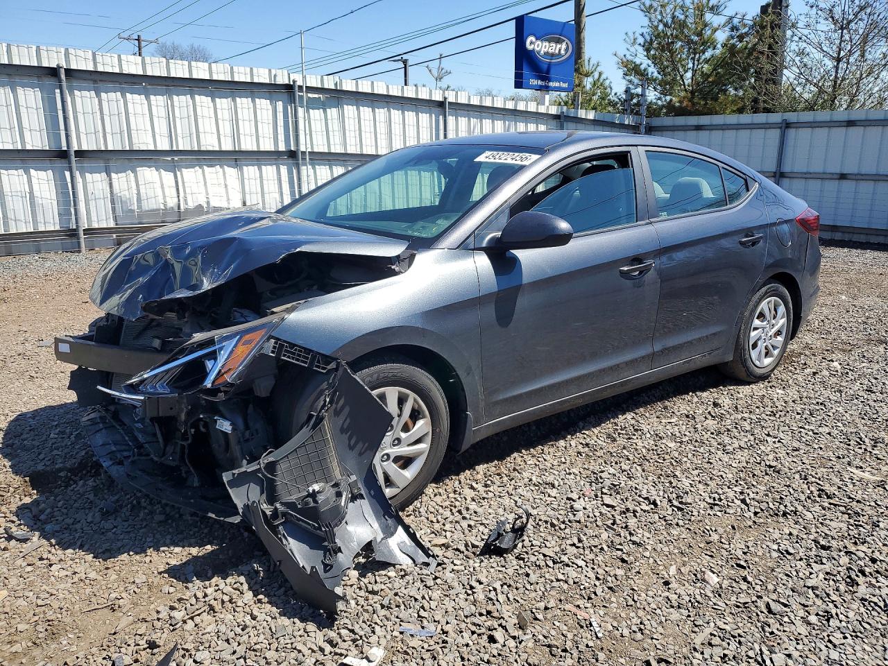 Salvage Hyundai ELANTRA Image