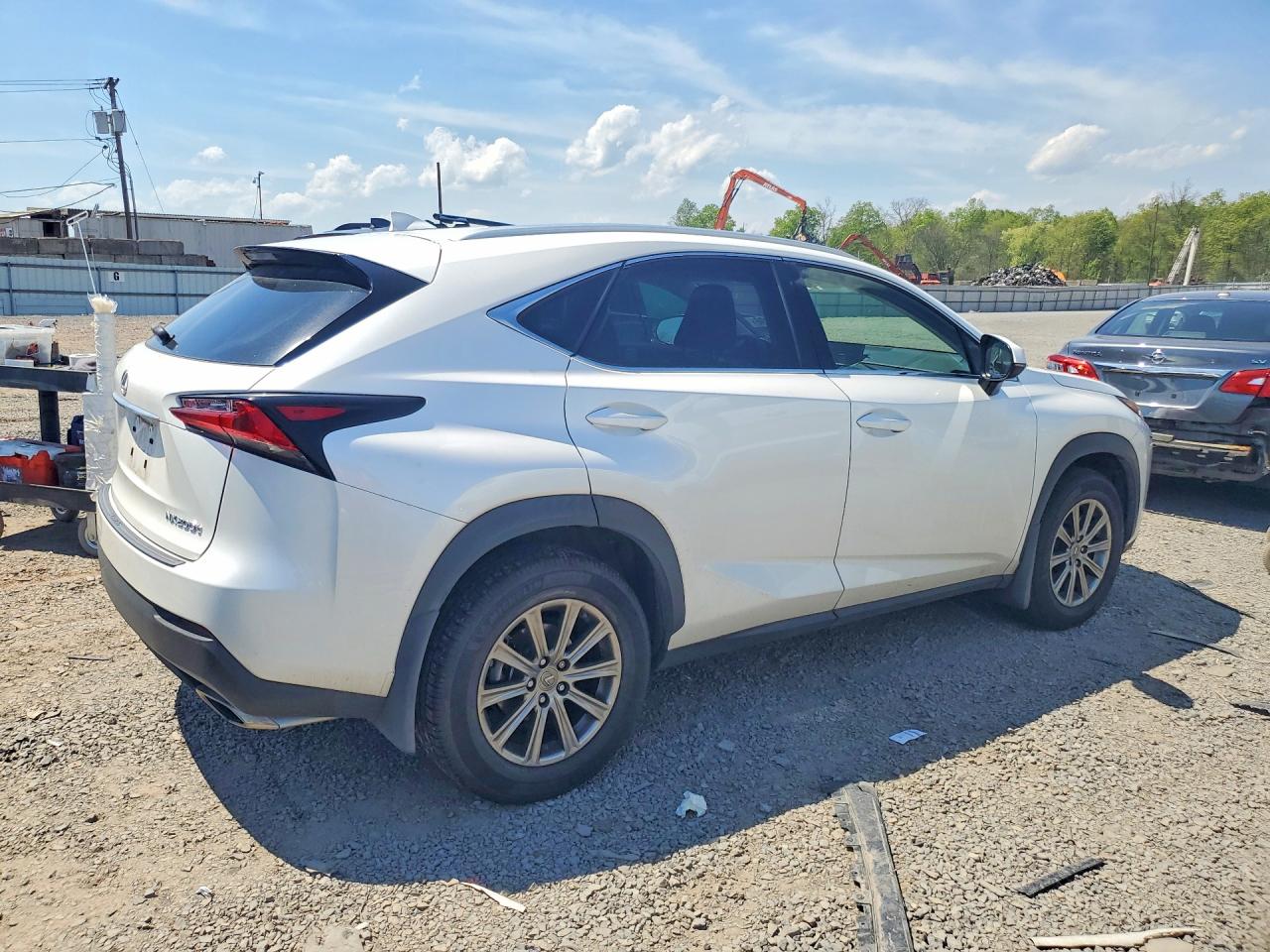 Lexus NX Base