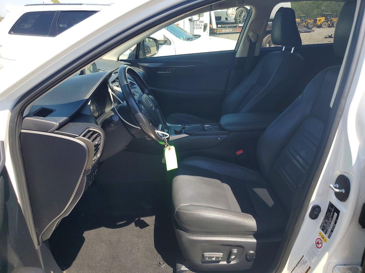 Lexus NX Base