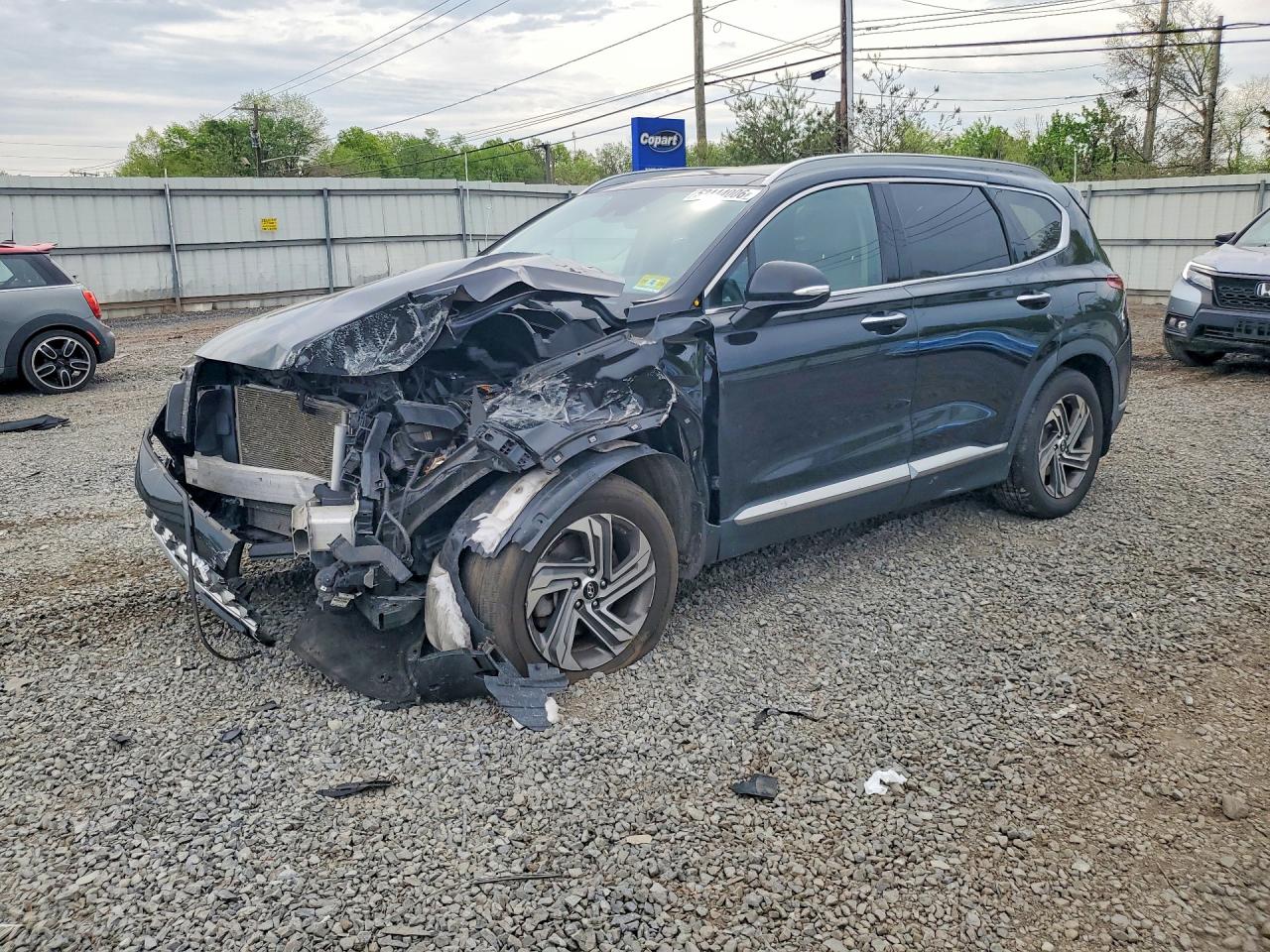 Salvage Hyundai SANTA FE Image
