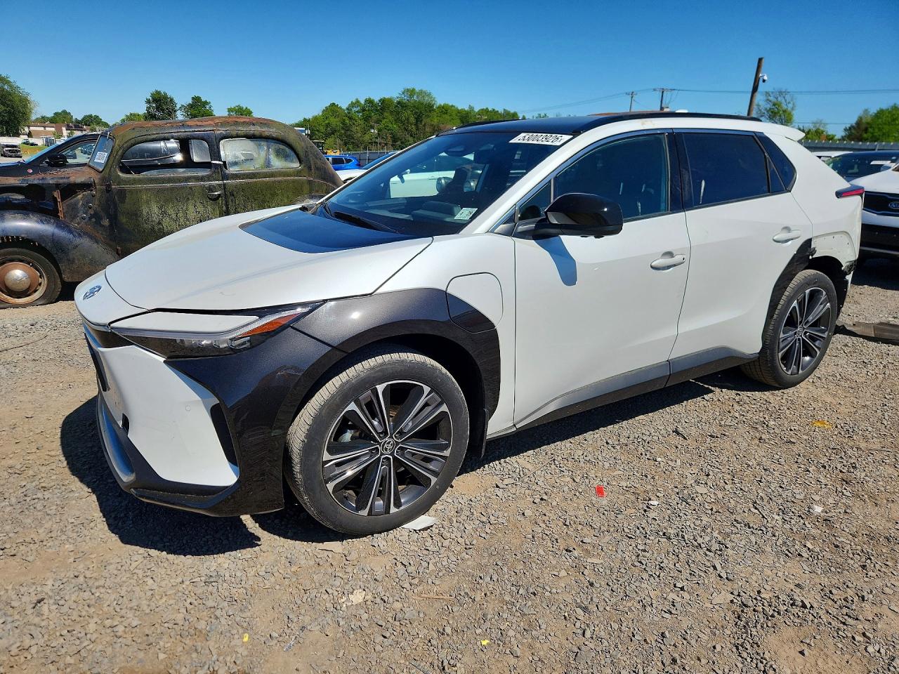 Salvage Toyota bZ4X Image