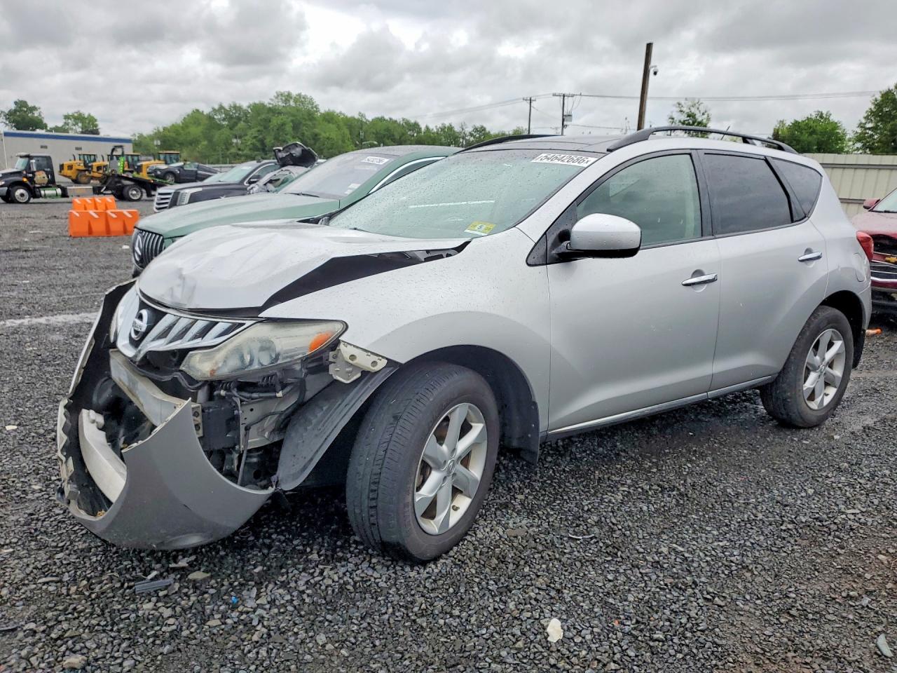 Salvage Nissan Murano Image