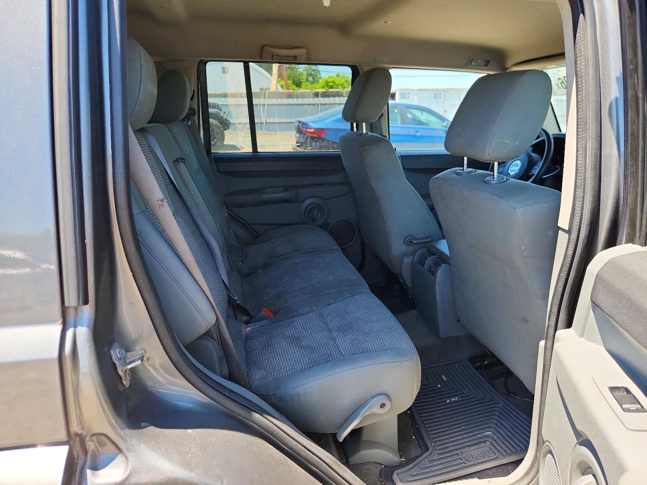 Jeep Commander