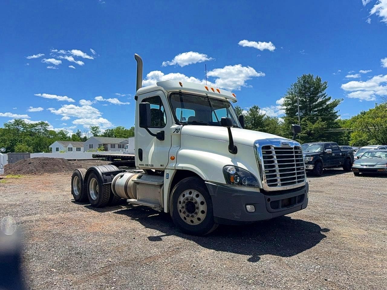Salvage Freightliner Cascadia 125 Image