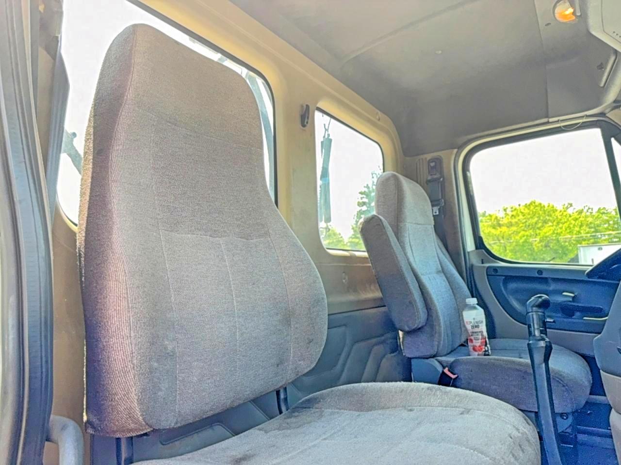 Freightliner Cascadia 125