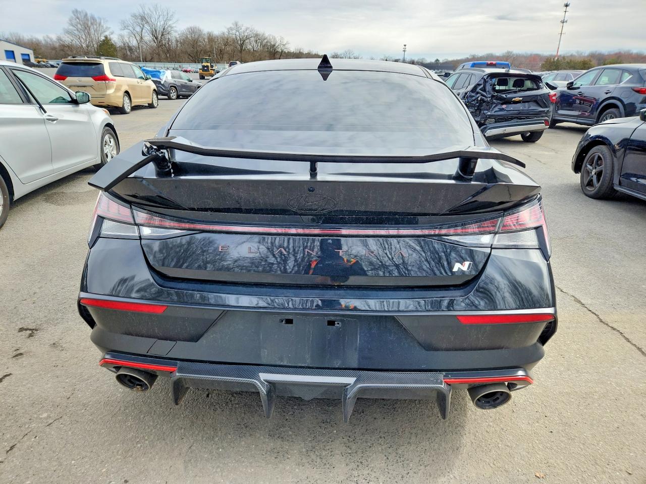 Hyundai ELANTRA Base