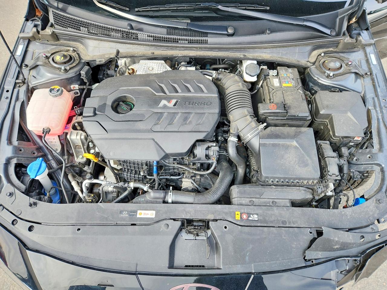 Hyundai ELANTRA Base