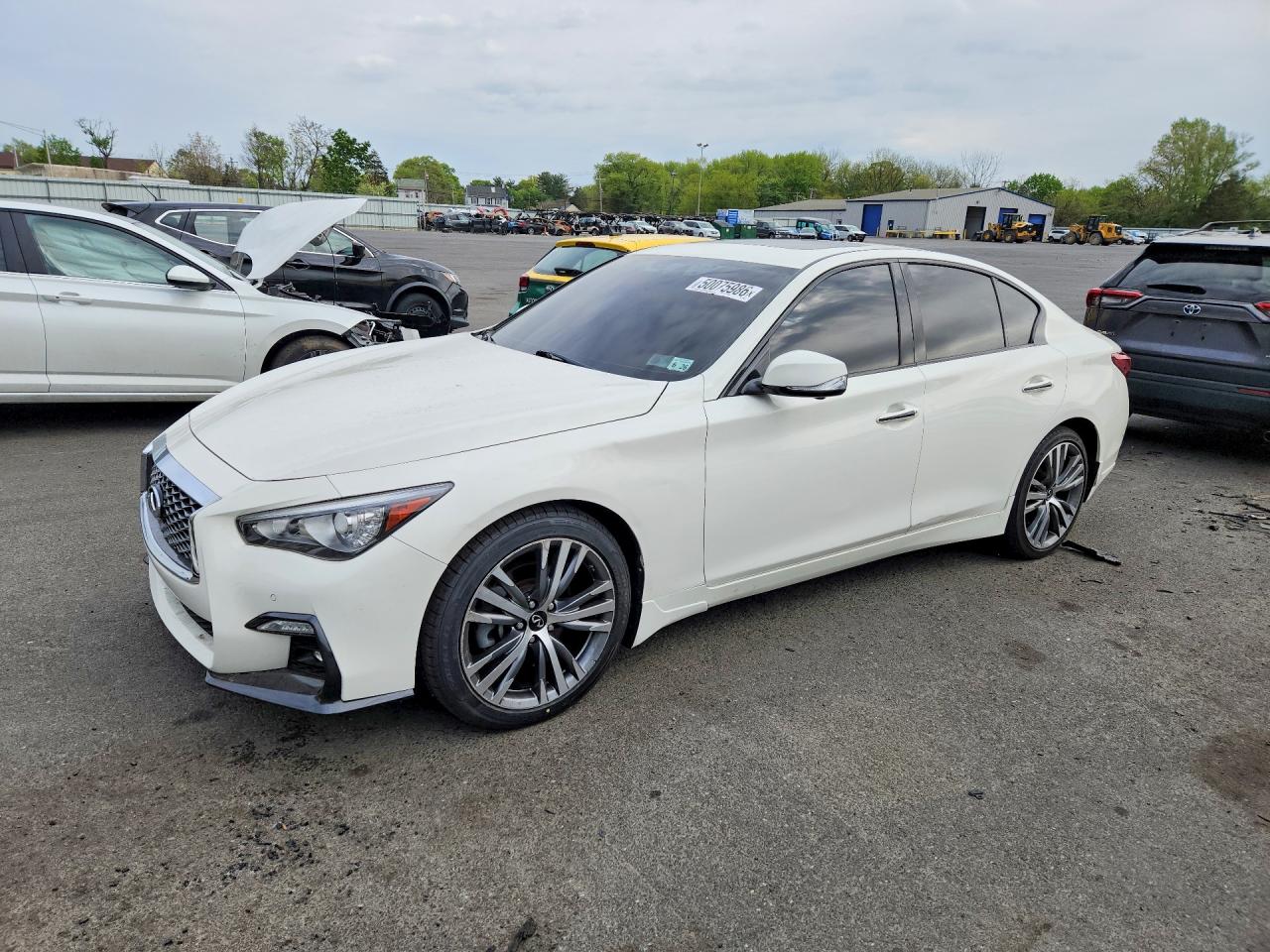 Salvage INFINITI Q50 Image