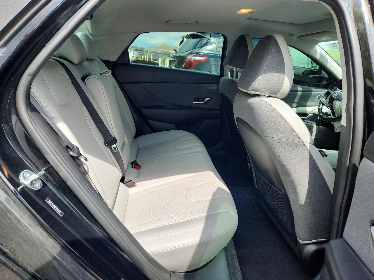Hyundai ELANTRA Limited