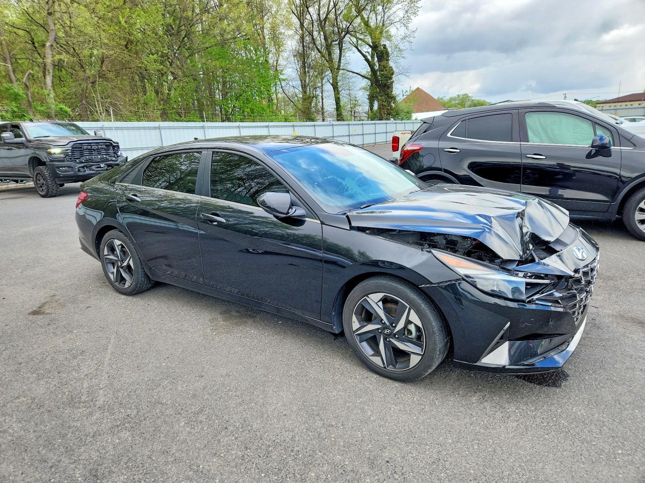 Hyundai ELANTRA Limited