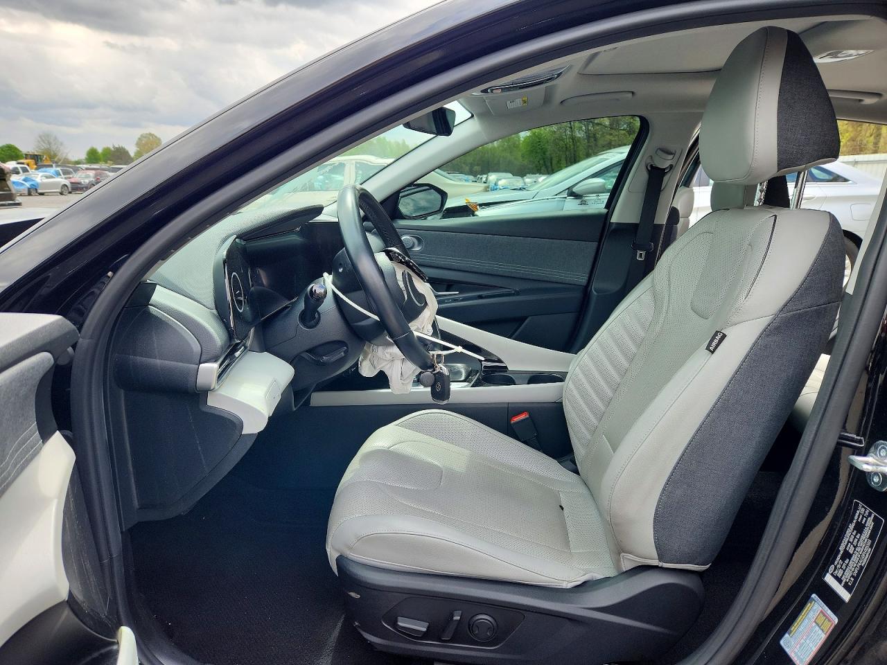 Hyundai ELANTRA Limited