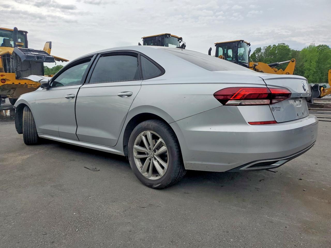 Volkswagen Passat S