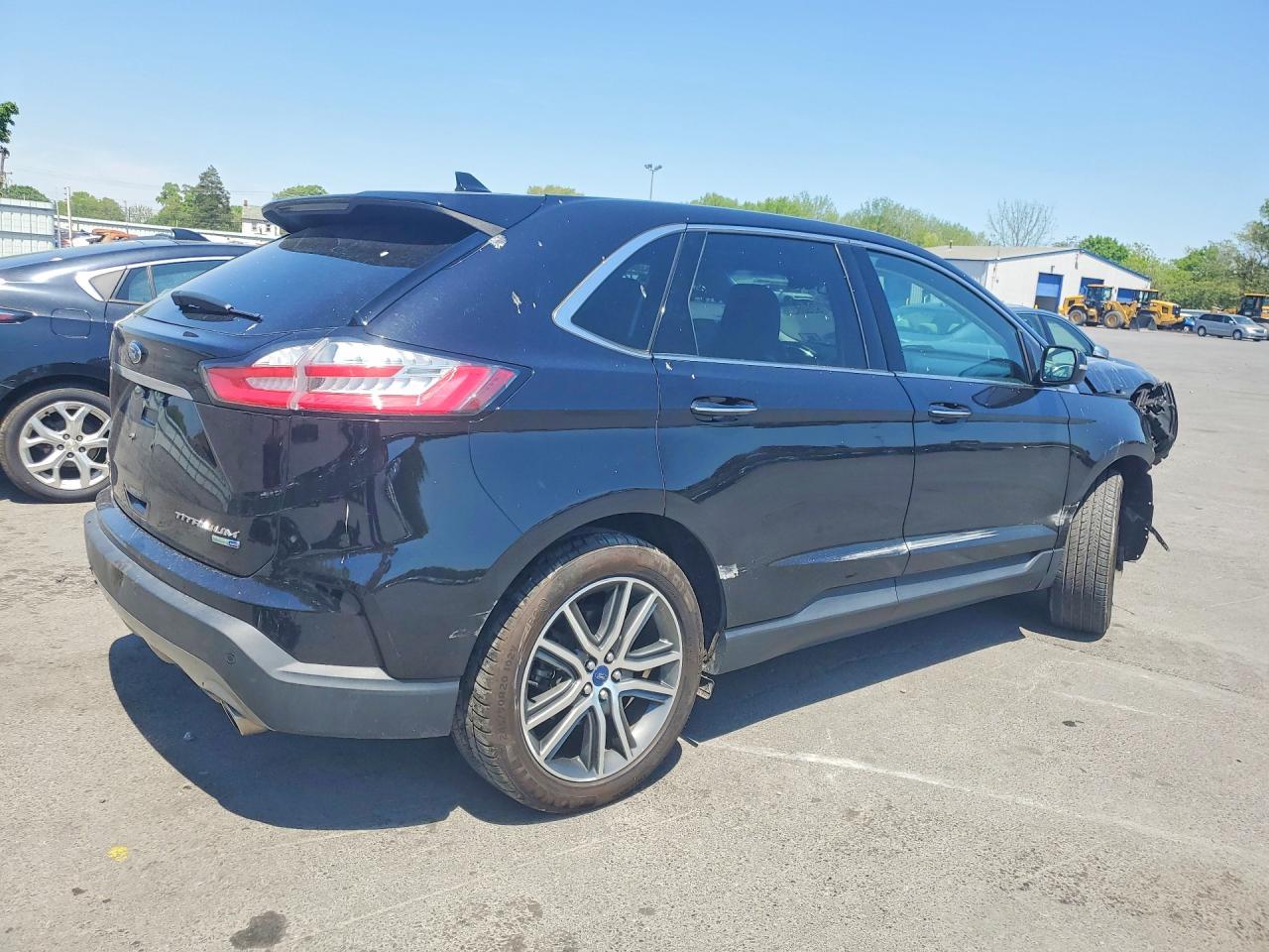 Ford Edge Titanium