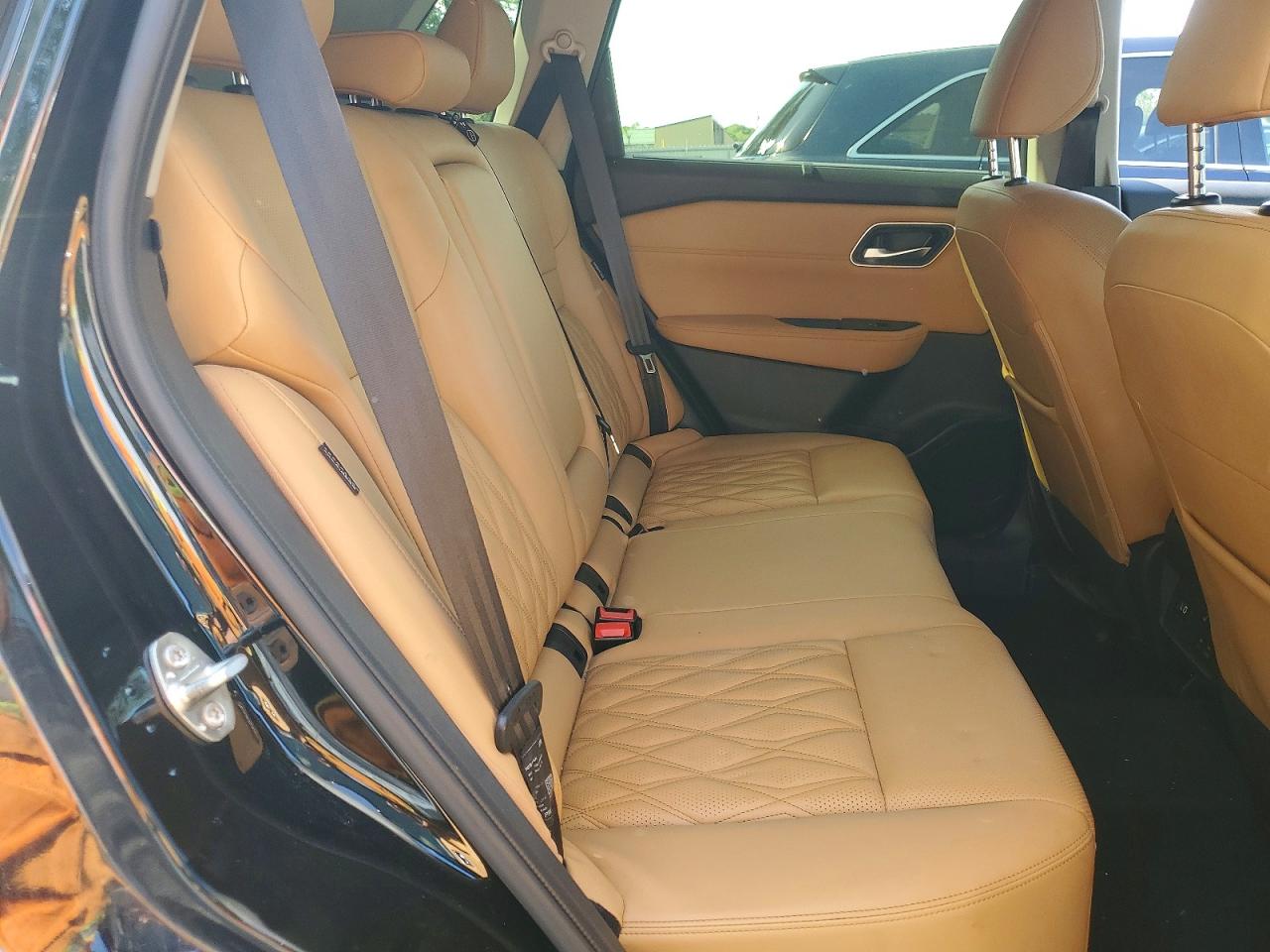 Nissan Rogue Platinum