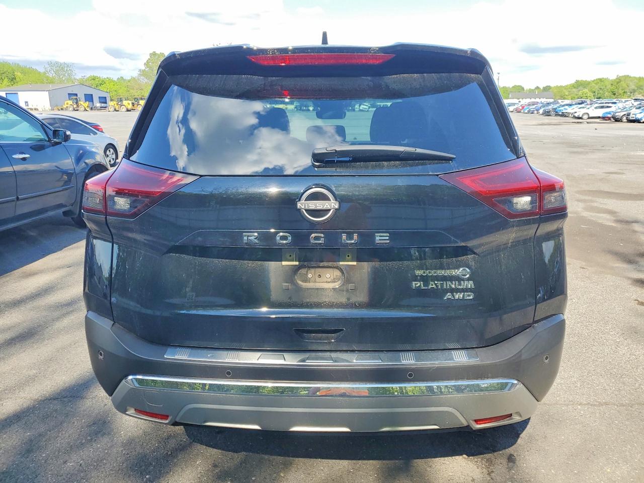 Nissan Rogue Platinum