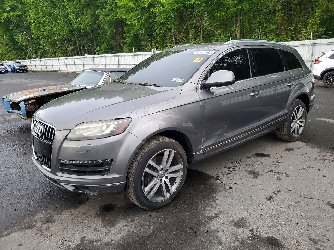 Salvage Audi Q7 Image