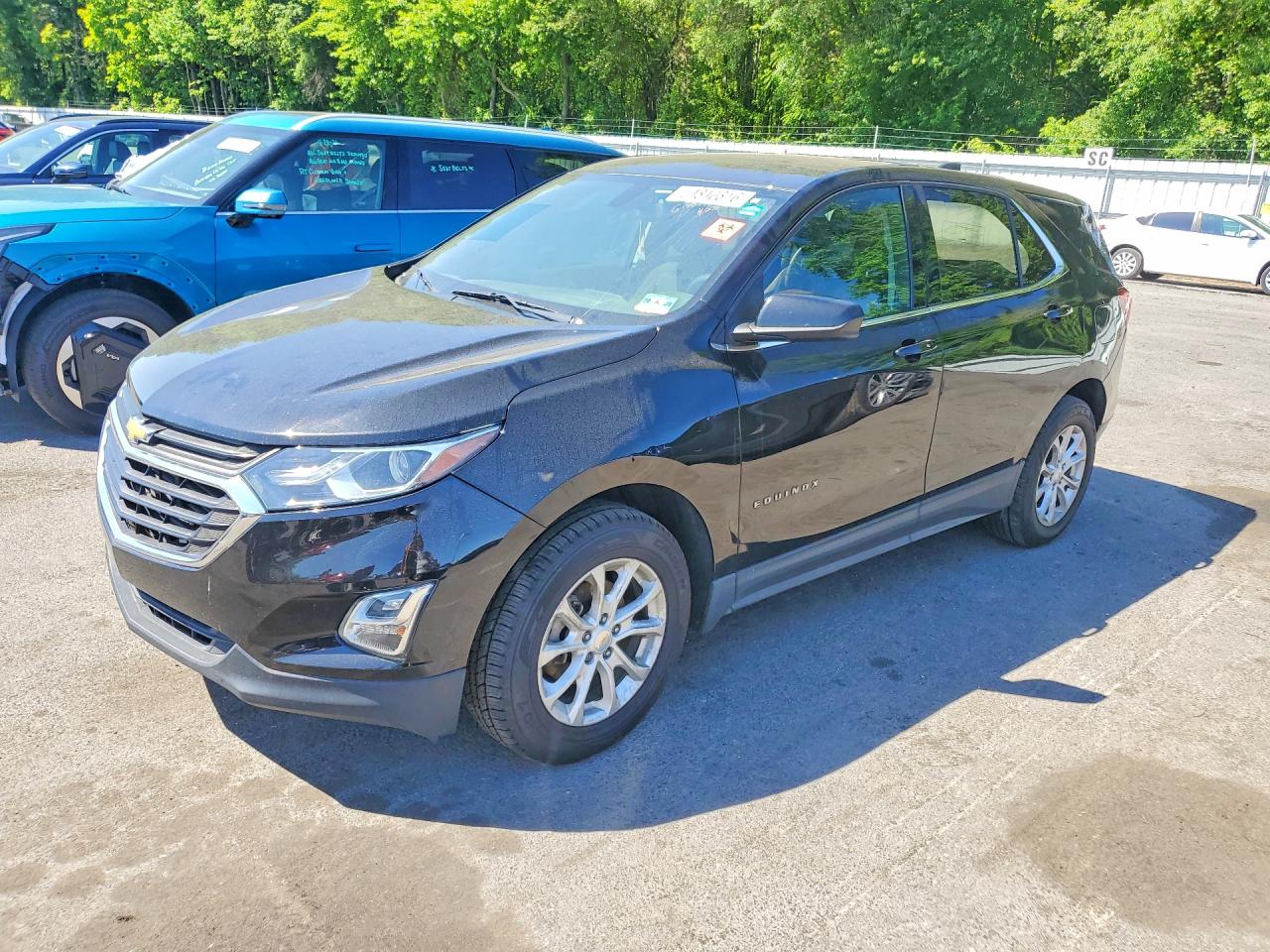 Salvage Chevrolet Equinox Image