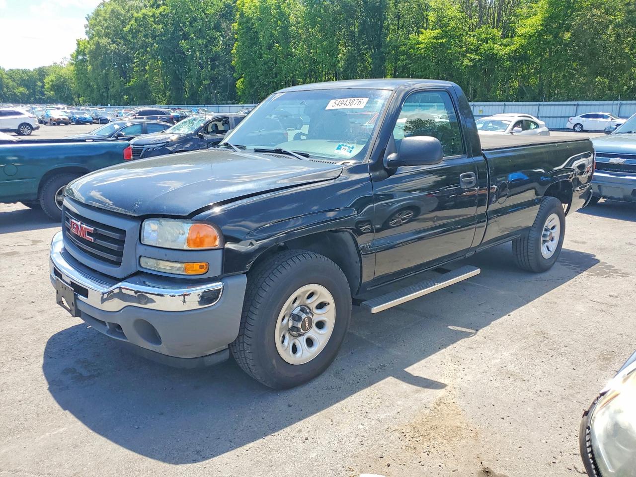 Salvage GMC Sierra Image