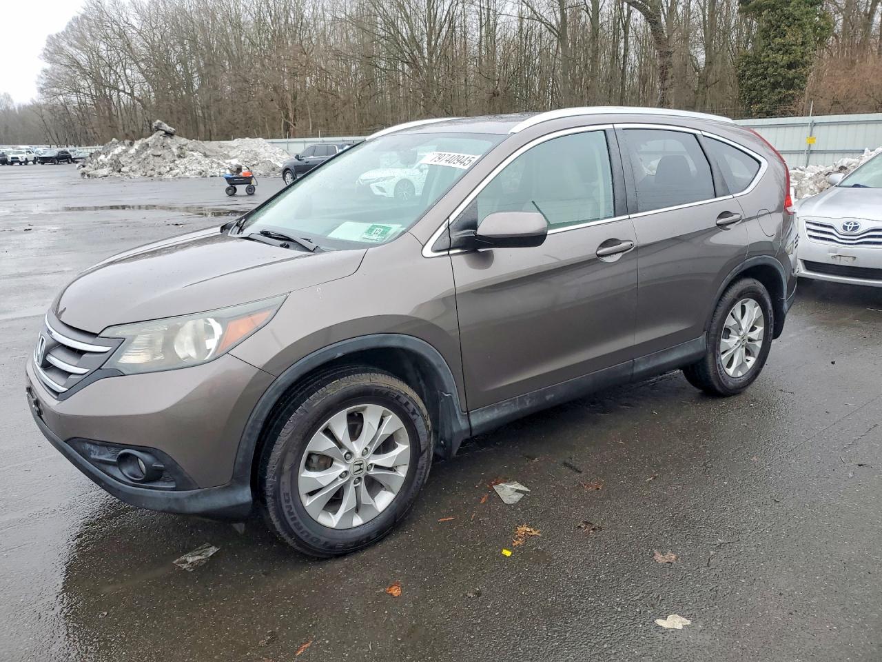 Salvage Honda Crv Image