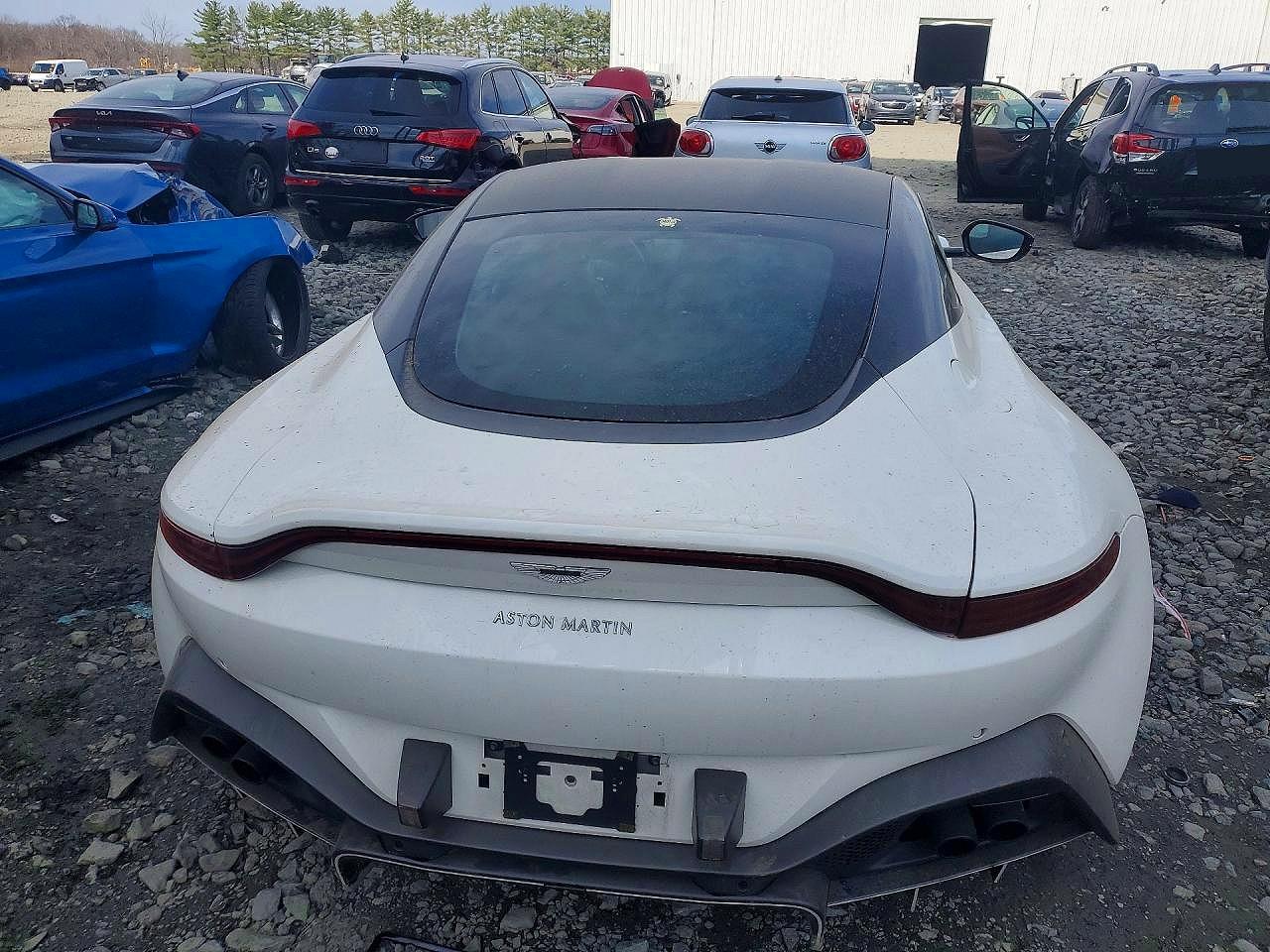Aston Martin Vantage