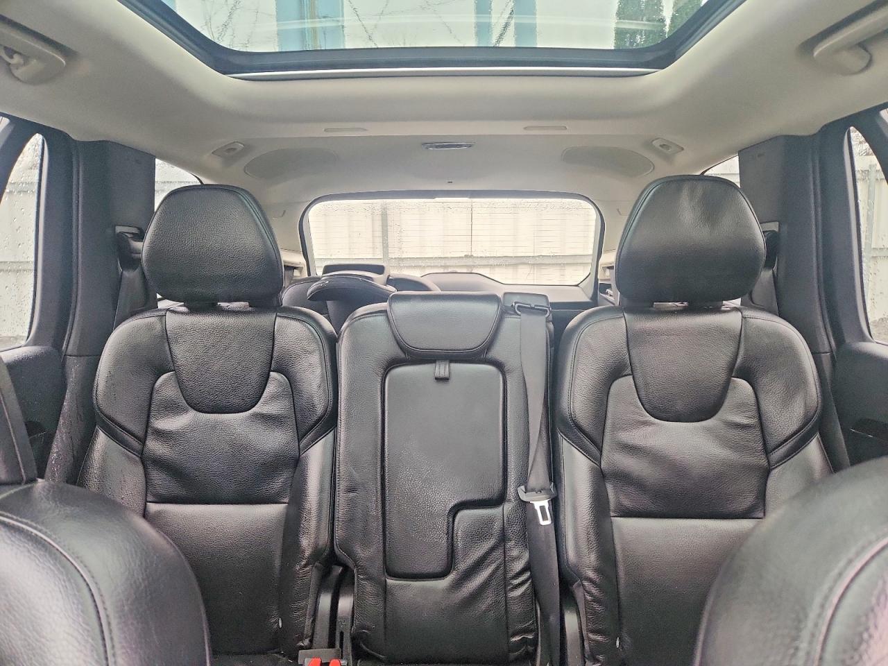 Volvo XC90 T6