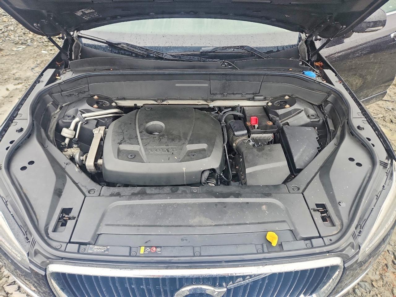 Volvo XC90 T6