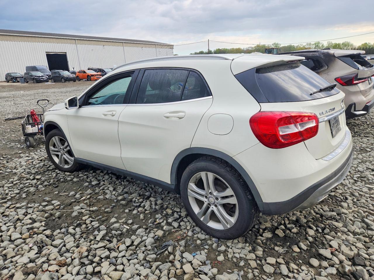 Mercedes-Benz GLA 250 4matic