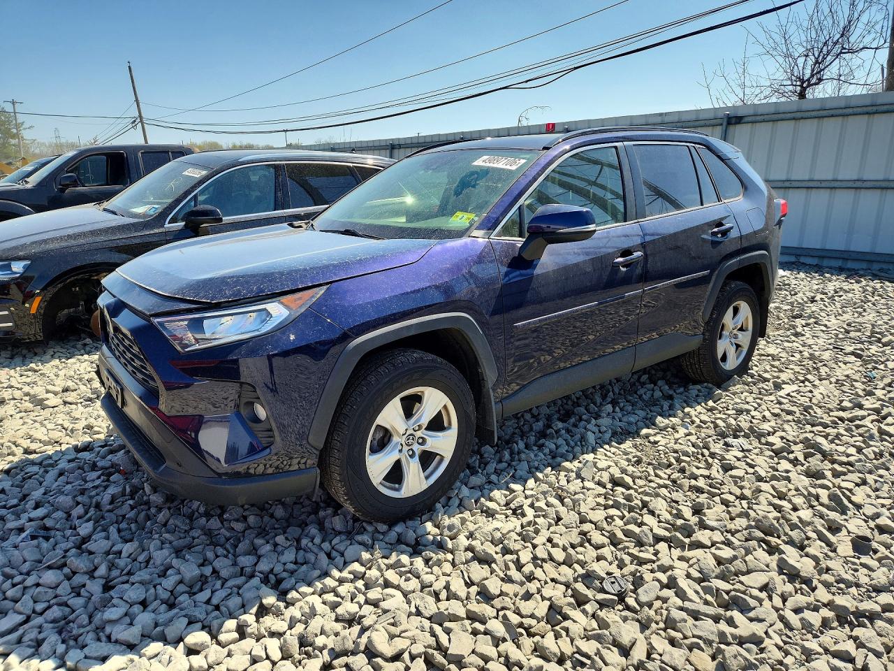 Salvage Toyota RAV4 Image