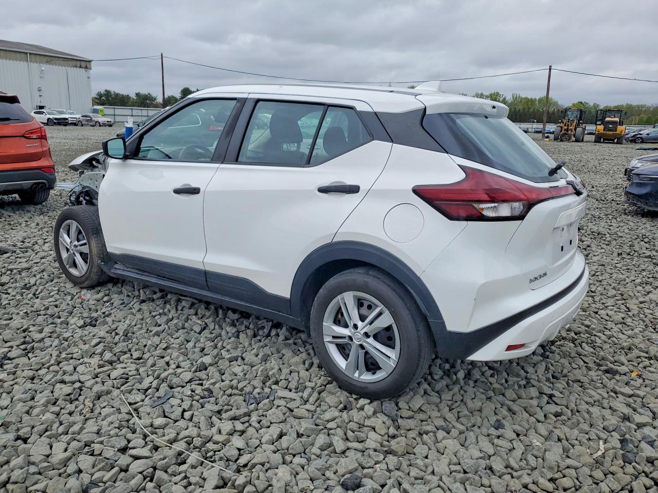 Nissan Kicks S