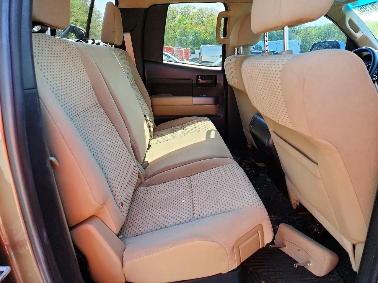 Toyota Tundra Double Cab Sr5