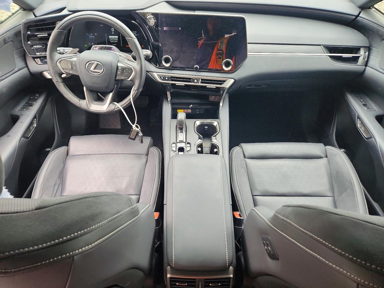 Lexus RX 450h+ Luxury