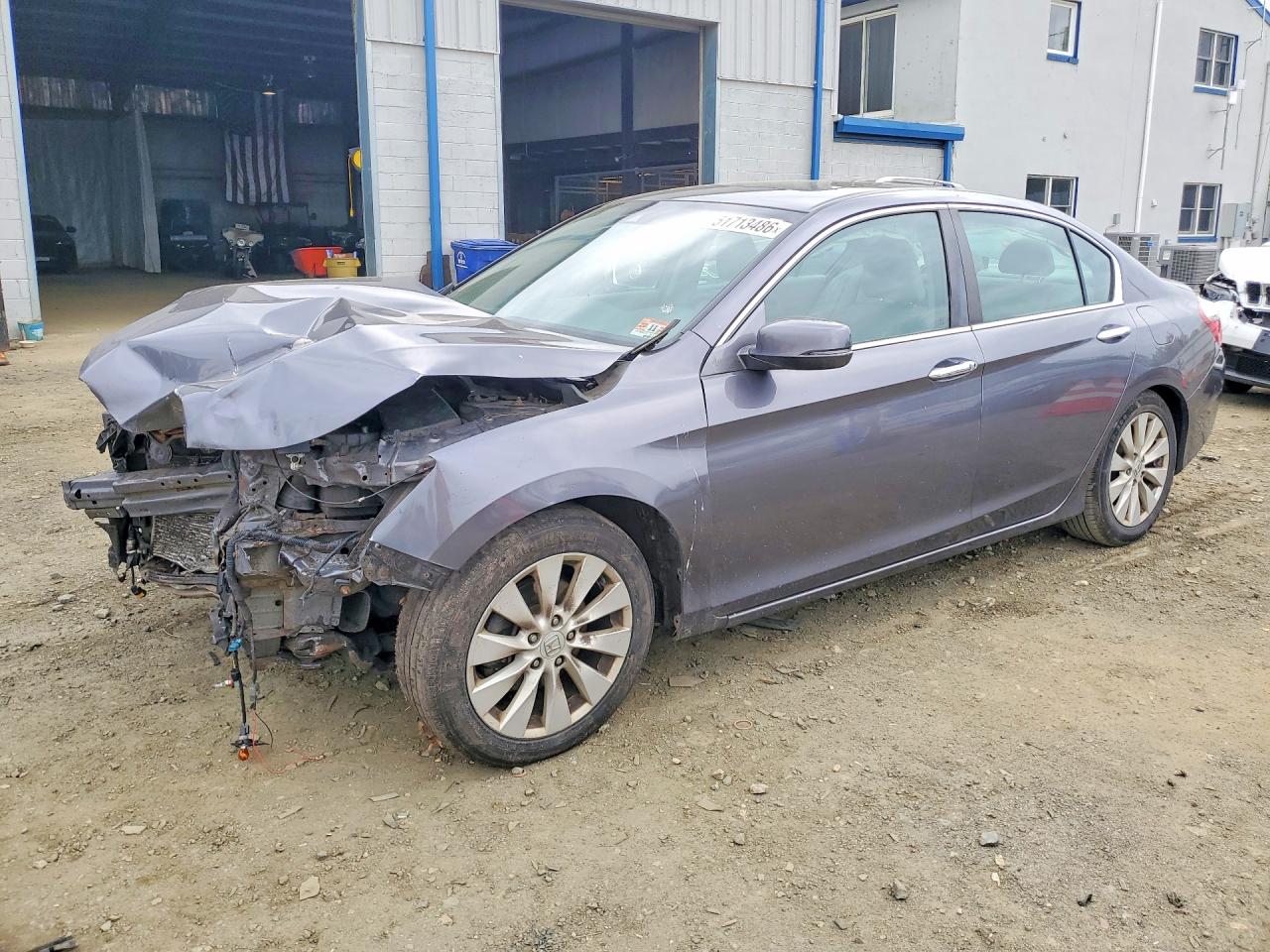 Salvage Honda Accord Image