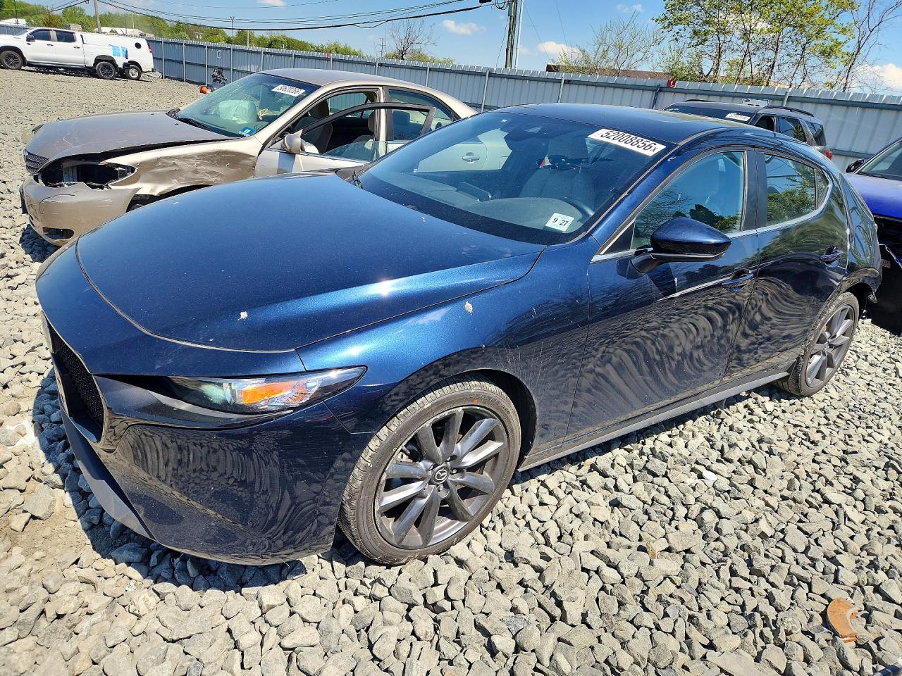 Salvage Mazda 3 Image