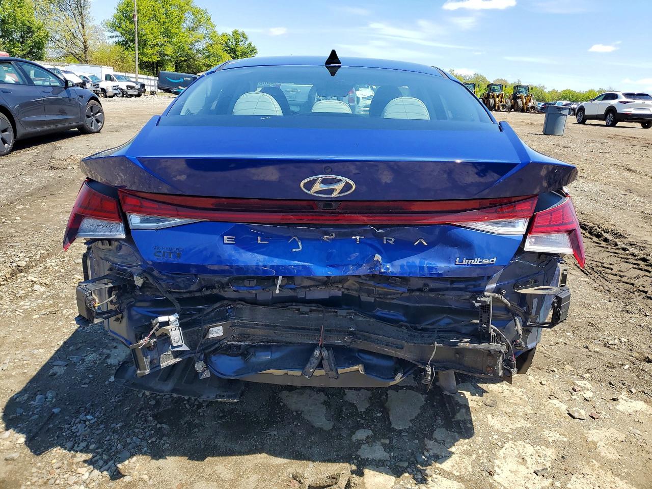 Hyundai ELANTRA Limited