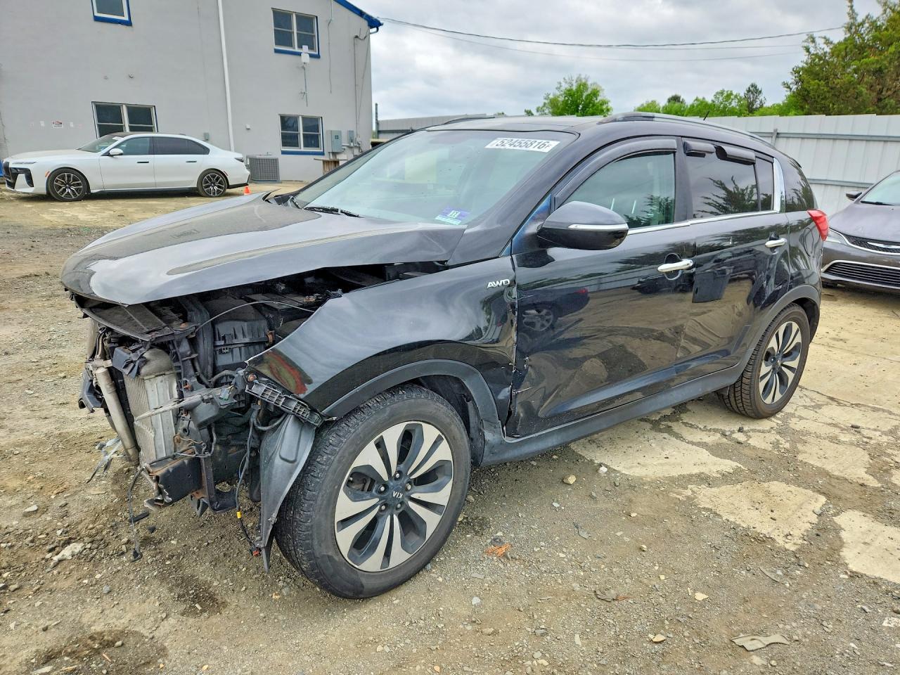 Salvage Kia Sportage Image