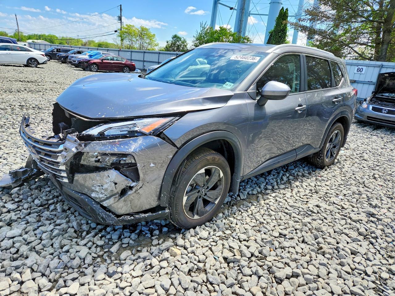 Salvage Nissan Rogue Image
