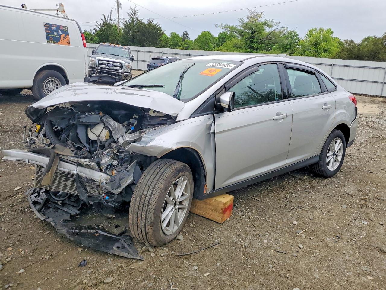 Salvage Ford Focus Image