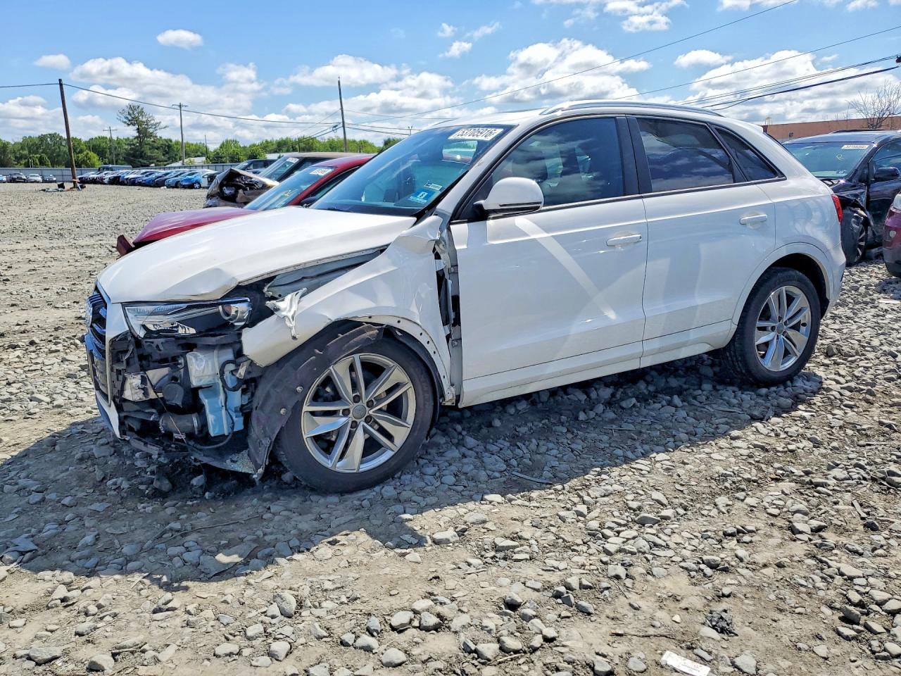 Salvage Audi Q3 Image
