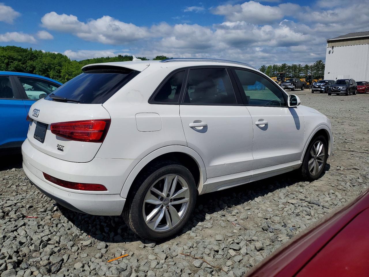 Audi Q3 Premium