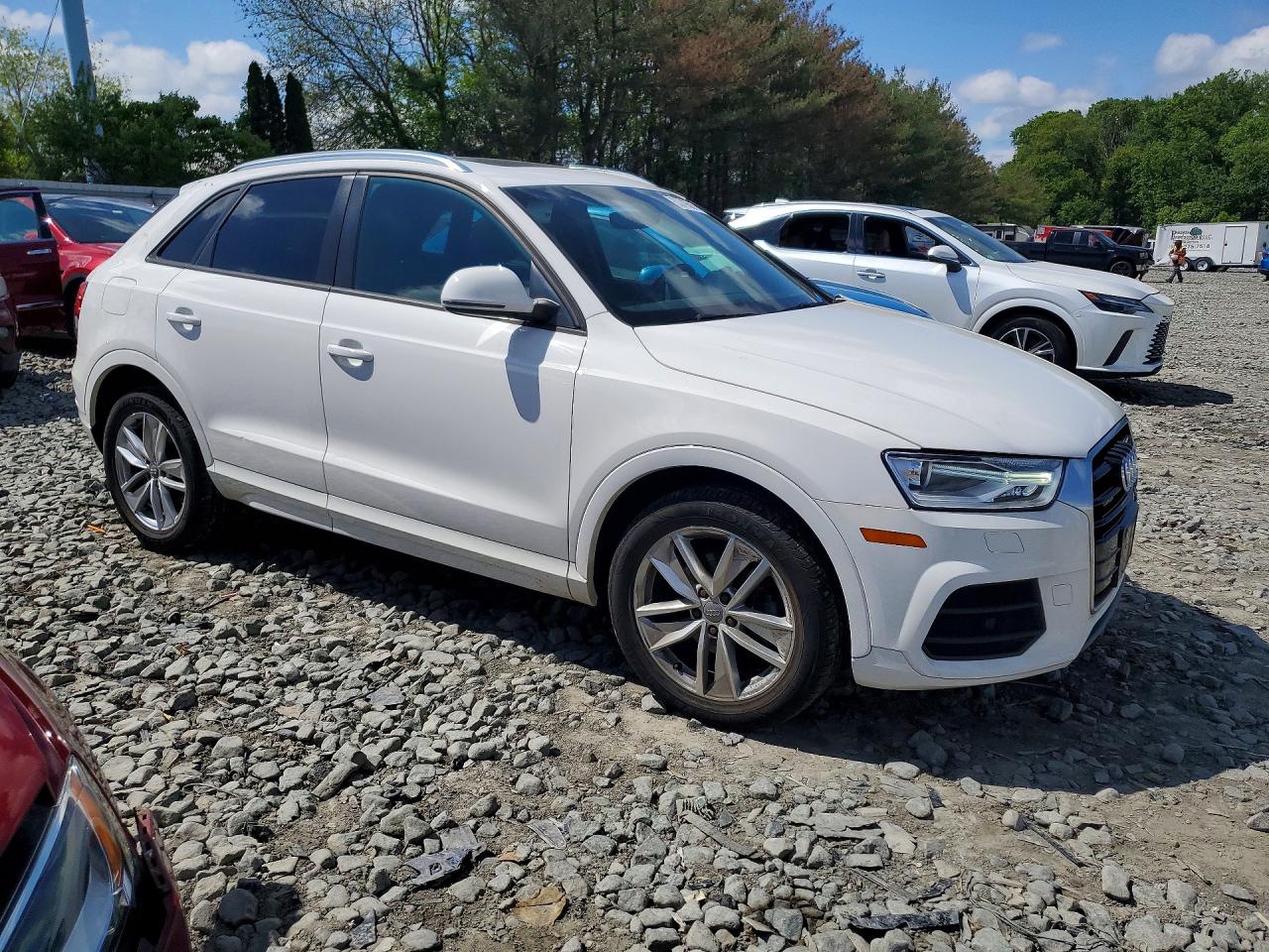 Audi Q3 Premium