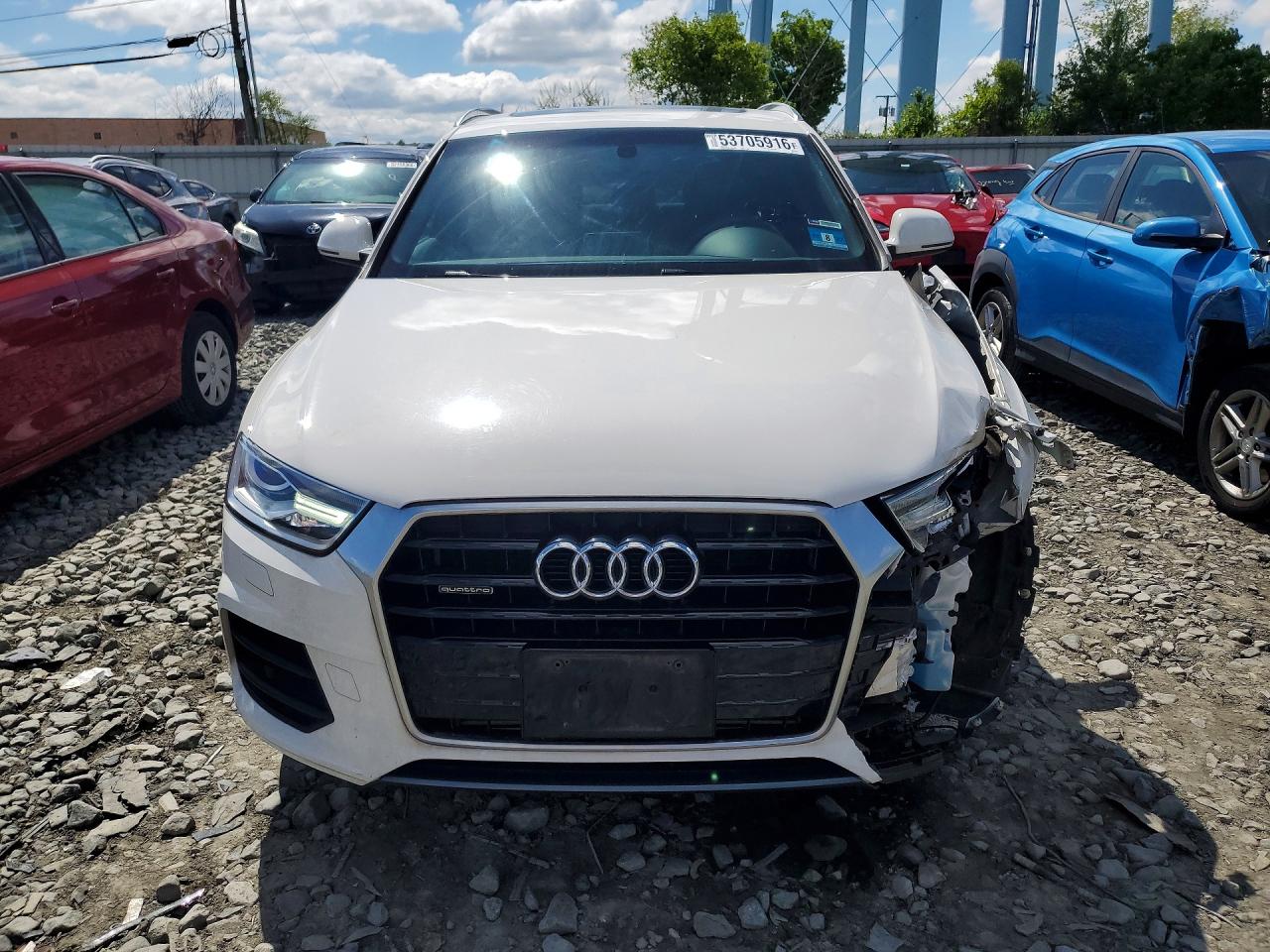 Audi Q3 Premium