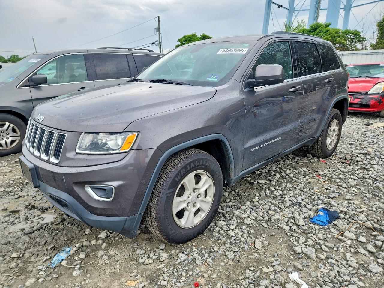 Salvage Jeep Cherokee Image