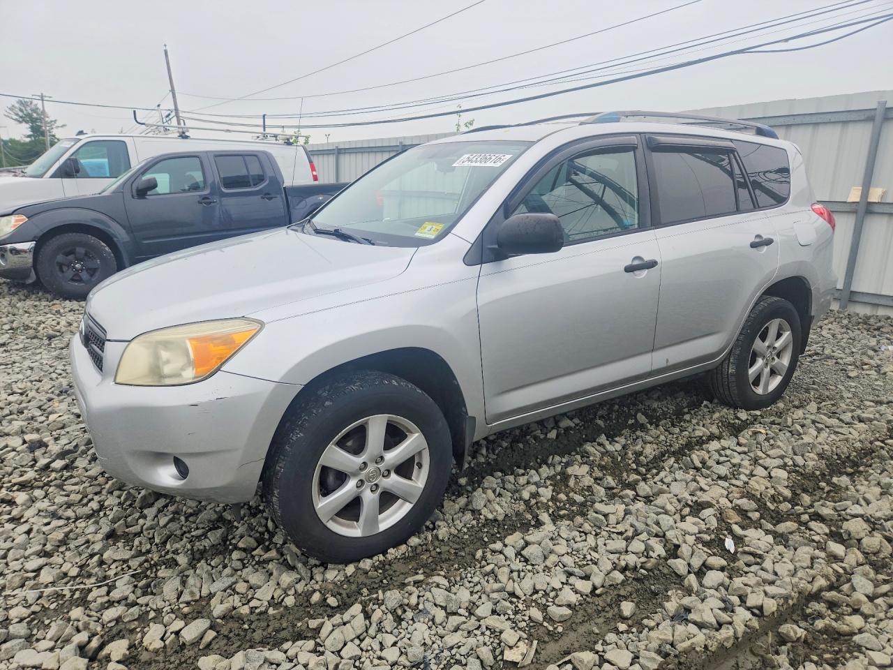 Salvage Toyota RAV4 Image